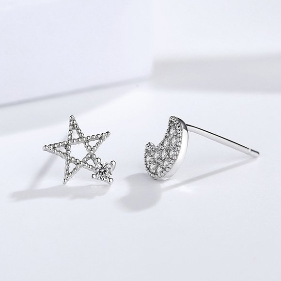 925 Sterling Silver Moon and Star Stud Earrings - Picture 6 of 8